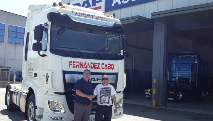 Entrega de XF FT 480 Cabina Space Cab